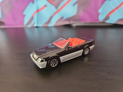 Hot wheels mercedes - hot,